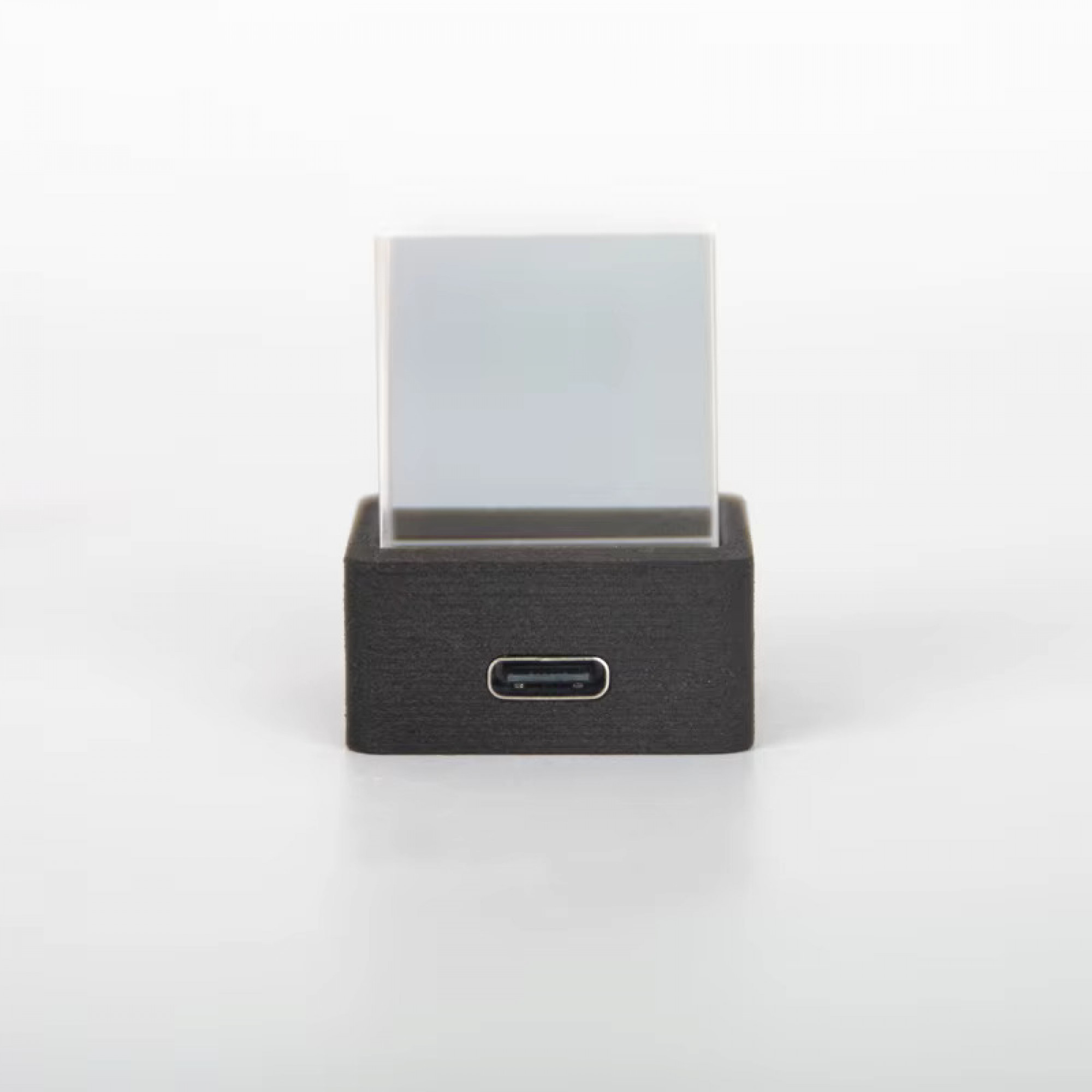 Прозрачный хрустальный смарт-куб GeekMagic GIFTV Crystal Holographic Desktop